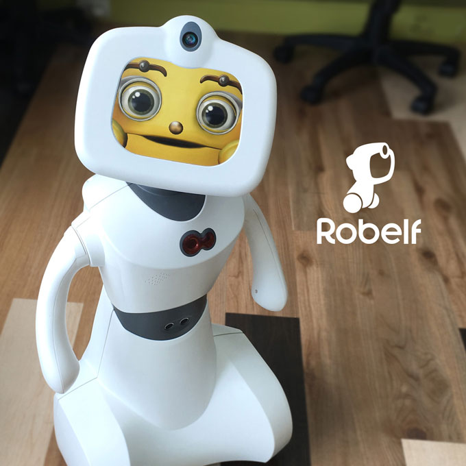 Robelf Multicamera Smart Home Security Robot Connected Crib